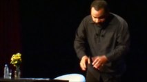 Dieudonne Le délit de fuite ( Extrait du spectacle Sandrine )