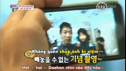 Thú vị với hình ảnh 3 anh em sinh ba biến hình thành con gái