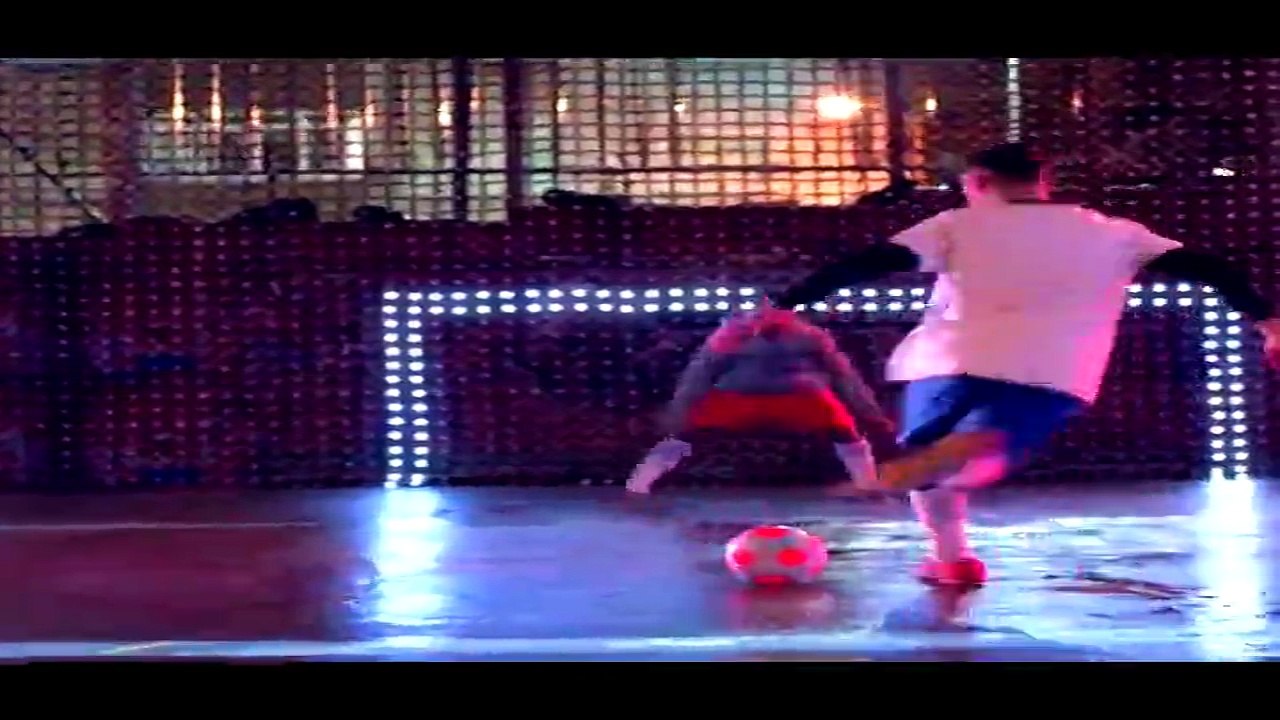 28/7 - Sân bóng ảo 3d làm bạn thèm thuồng