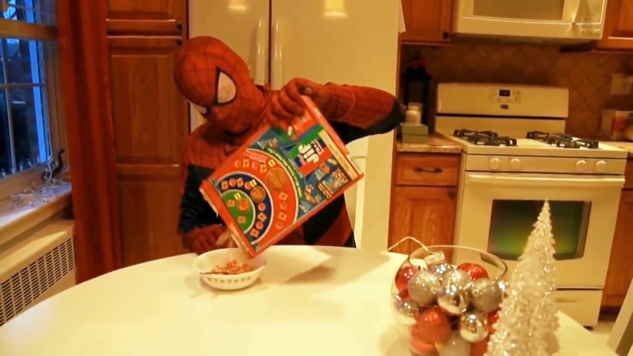 T-Rex vs BATMAN SPIDERMAN Captain America - Ironman Prank - Halo - IRL - Superhero Fun In Real Life- part 10