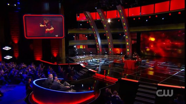 Màn ảo thuật cực ảo với bài Tây của ảo thuật gia người Châu Á