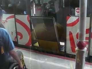 Accessibilite des bus aux USA pour fauteuils roulants