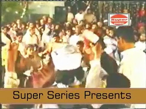 Bekhud Kiye dete hain ★ - Rahat Fateh Ali khan (Best Live Qawwali)‬ - Hotwaps.net