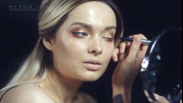 Sự khác biệt kinh hoàng trước và sau khi trang điểm