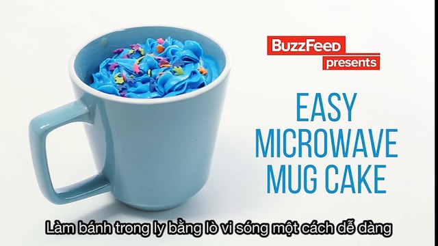 Làm bánh trong ly bằng lò vi sóng một cách dễ dàng