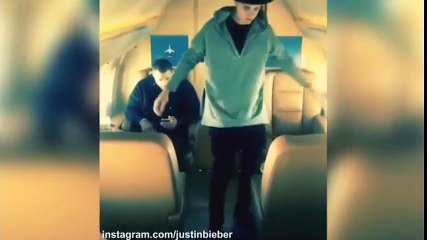 Justin Bieber assures fans he's not homosexual