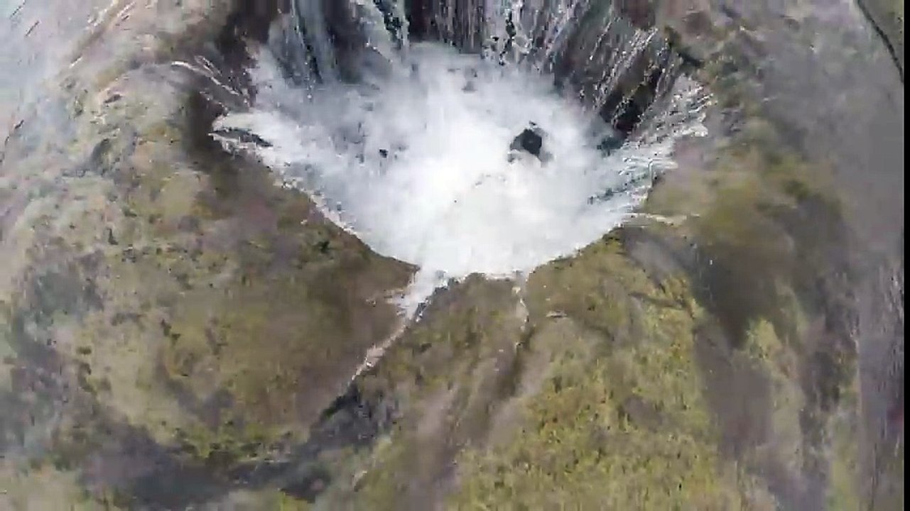 Lava tube draining Lost Lake