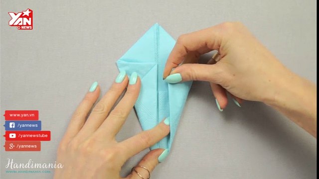 Cách xếp khăn giấy hình con thỏ