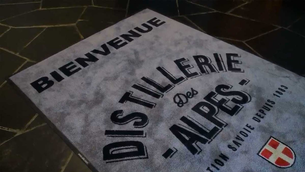 Vue d'ici : la distillerie des Alpes de Chambéry