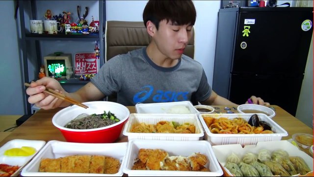 밴쯔▼ 냉모밀 & 돈까스들! 같이먹으면..! 먹방 150511 [ENG SUB]