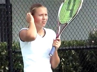 Sharapova 15 years old at Bollitieri Rare Footage!