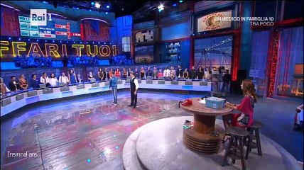 Flavio Insinna e il cantante provetto...