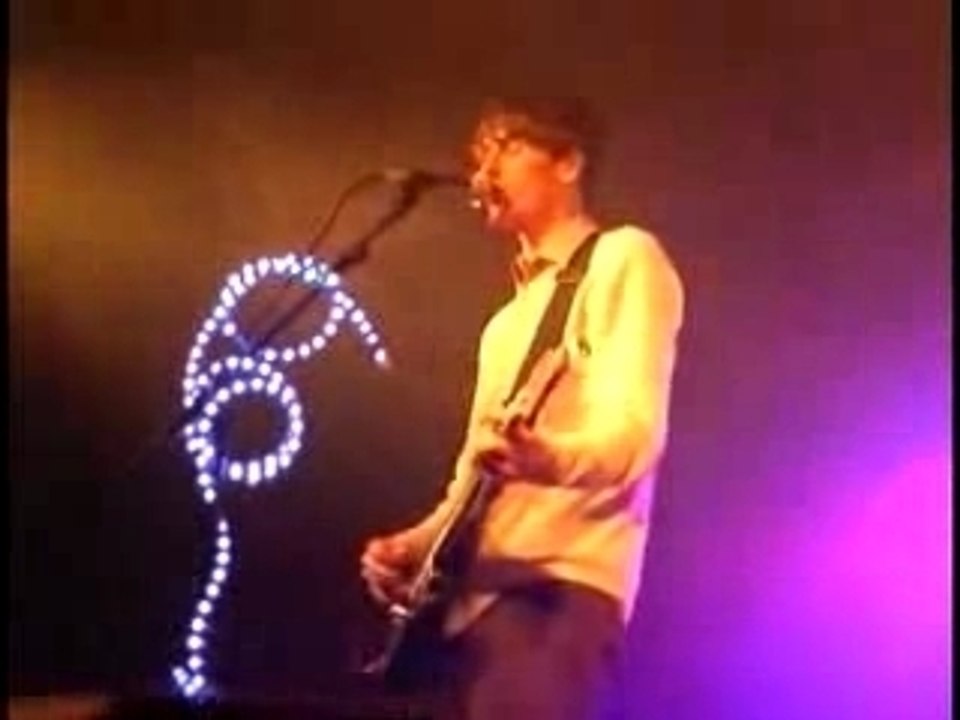 Pavement-Grounded (Live)