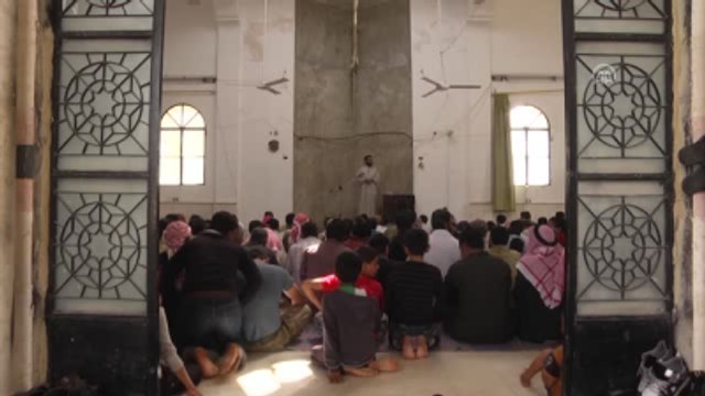 Cerablus Camilerinde Cuma Yoğunluğu