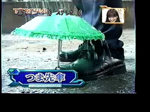 Top des inventions inutiles : les parapluies miniatures pour chaussures