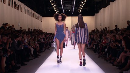 Le faste du défilé Fendi printemps-été 2017
