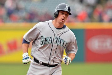 Mariners catcher Clevenger: Treat protestors 'like animals'