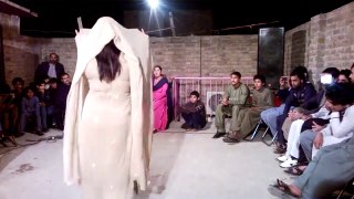 New Pashto Girl Mujra Dance 2016 HD Video Song Dilo Satanga