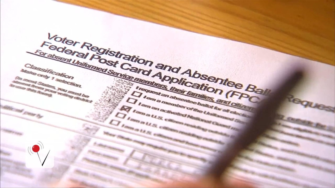 Which 2016 Presidential Candidate Benefits From Early Voting?