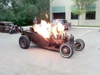 Görünüşüne Aldanma Paslı Hot Rod Hala İçindeki Ateş Duruyor!