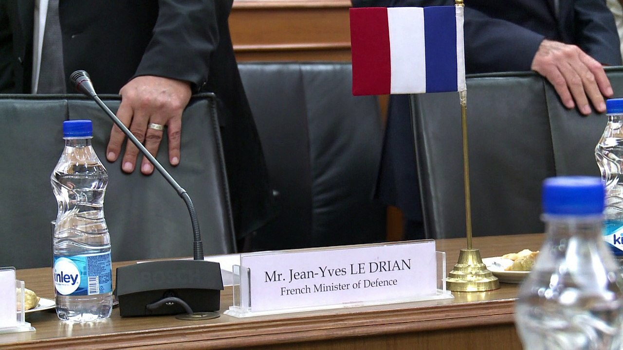 Índia compra da França 36 aviões Rafale