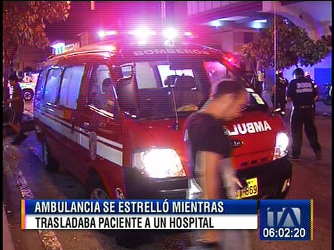 Vehículo chocó contra ambulancia que llevaba a paciente