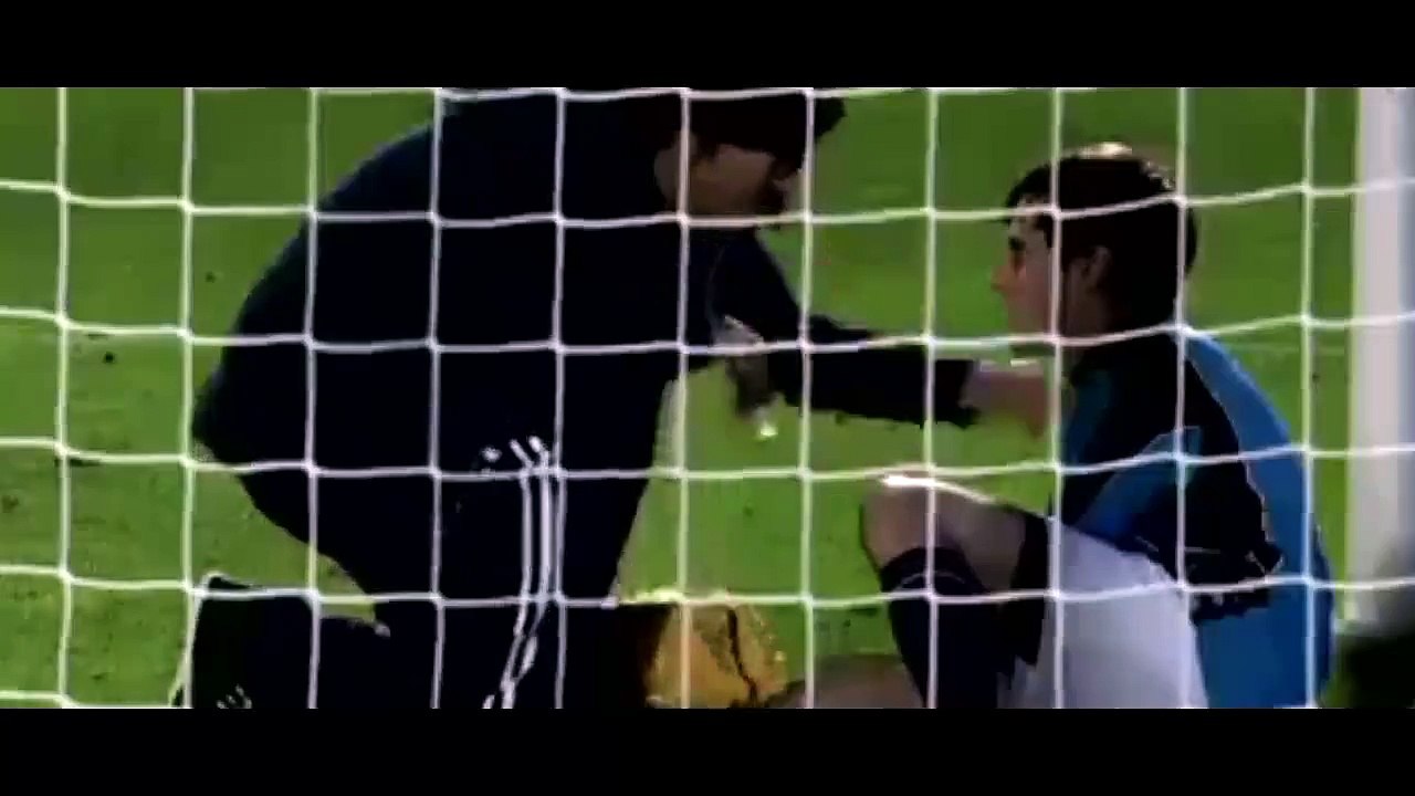 This made me cry with laughter - Must watch!!!!Scott Sterling - The MAN - The LEGEND! - what a keeper!!!
