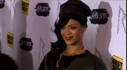 Rihanna wears her sunglasses at night in New York City