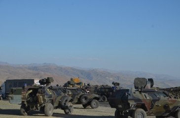 Tendürek Dağı'nda Operasyon Havdan Destekle Devam Ediyor