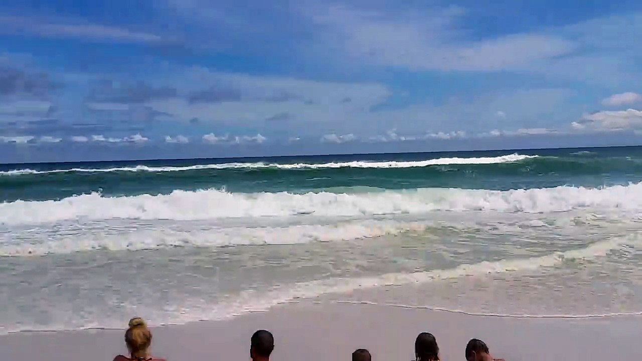 Funny Family Has Beach Fail