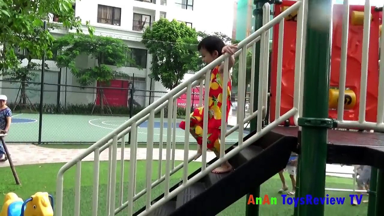 Baby playing the ball - Baby playing slide - Baby outing park 5