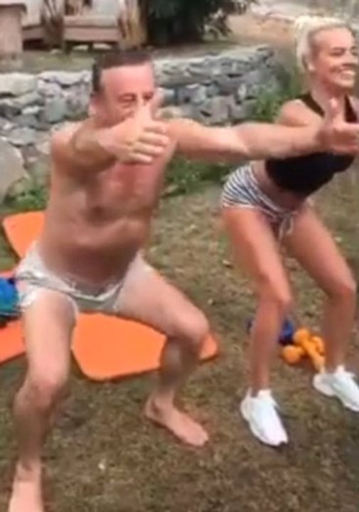 Pilates Yapan Ağaoğlu'ndan Açıklama: Ağa'nin Karizması Çizilmez