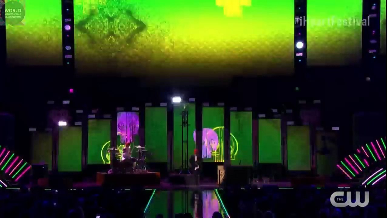 Twenty One Pilots - Heathens - Stressed Out - iHeartRadio Music Festival 2016 Live