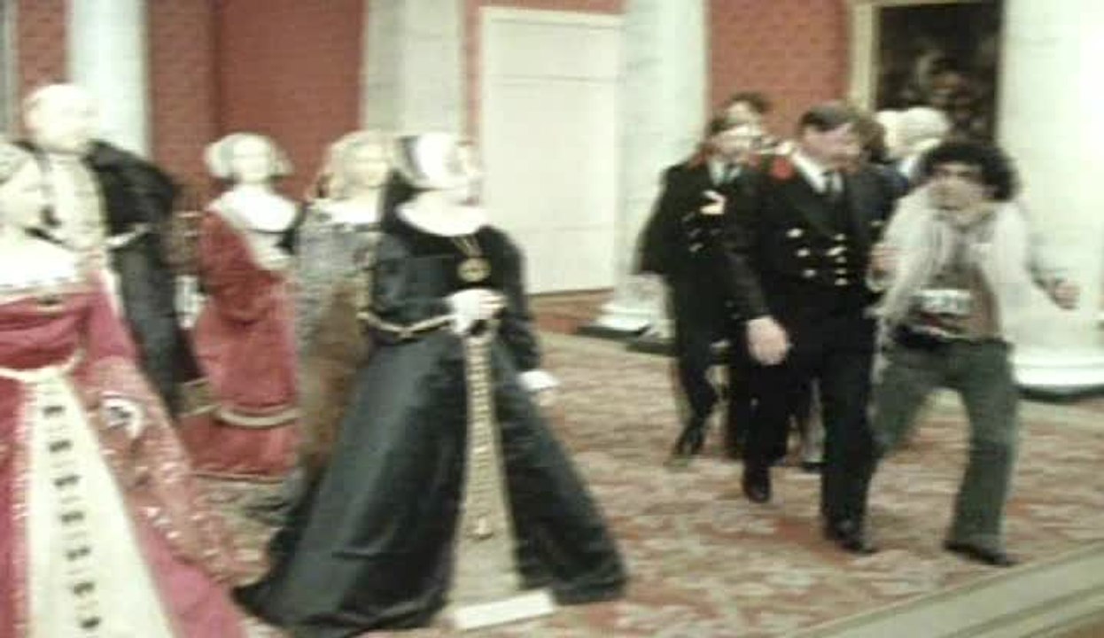 Mind Your Language - S 3 E 5 - Guilty Or Not Guilty