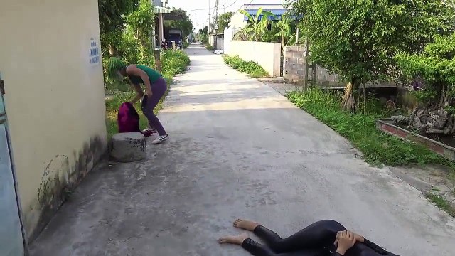 Spiderman vs Joker lovesick Frozen Elsa vs Pinks SpiderGirl love Spiderman Funny pranks in real life-sXsrkXSQ7mo part 6