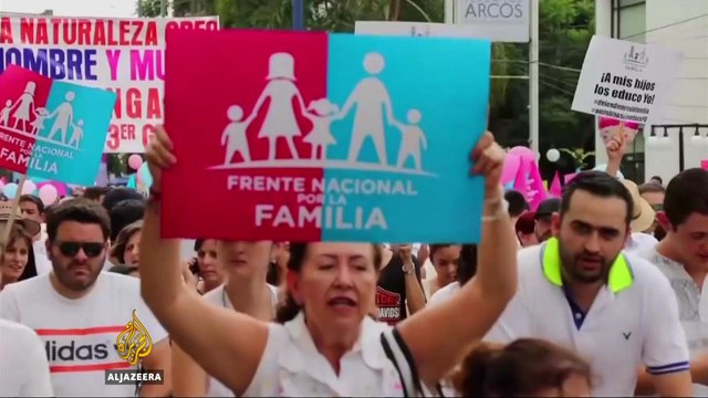 Mexicans march against gay marriage law