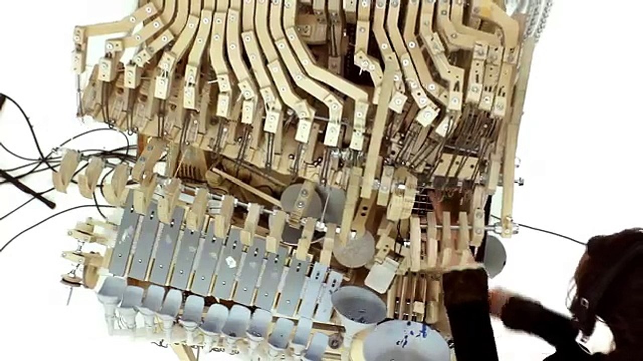 Marble Machine Music Machine (music instrument using 2000 marbles)