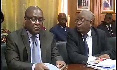 YAKO- La dictature  Voilà la ministre de l'éducation a encore fait tourner Moliere dans sa tombe