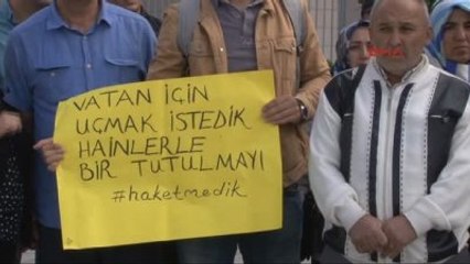 Tutuklanan Askeri Okul Öğrencilerinin Yakınları Açıklama Yaptı