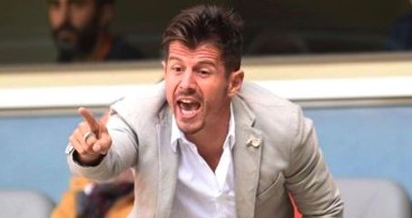 Emre Belözoğlu, Osmanlıspor Maçında Arkadaşlarına Taktik Verdi