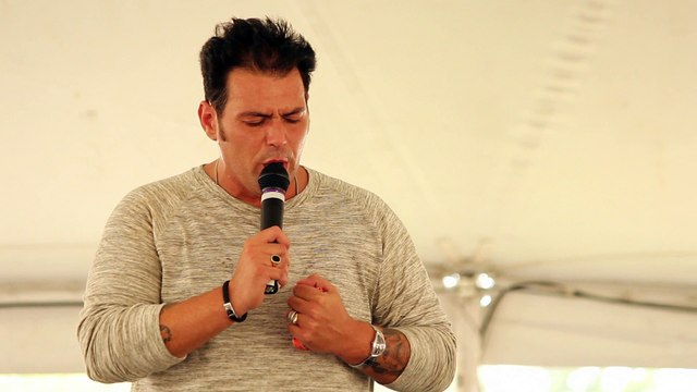 Franz Goovaerts sings 'It Hurts Me' Elvis Week 2016