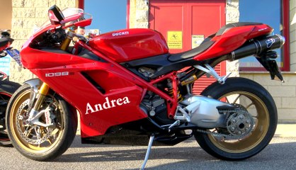 DUCATI 1098 S Vs KAWASAKI Z 1000