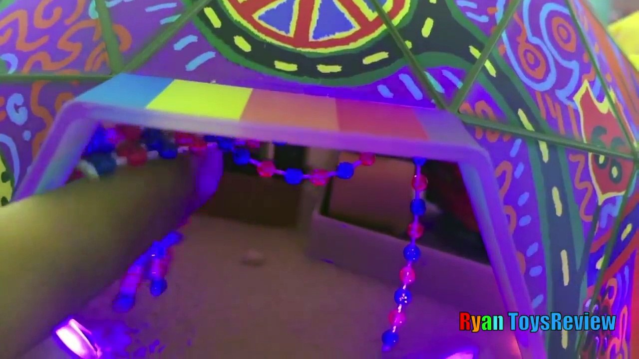 Disney Cars Toys Precision Series Fillmore's Taste In Cafe Play set McQueen Toy Cars for kids