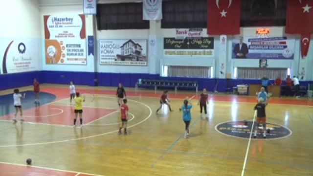 Artsam Koleji Antrenörü Durak - Kastamonu Belediyespor Antrenörü Günal