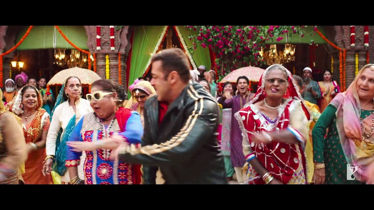 Baby_Ko_Bass_Pasand_Hai_Song___Sultan___Salman_Khan___Anushka_Sharma___Visha