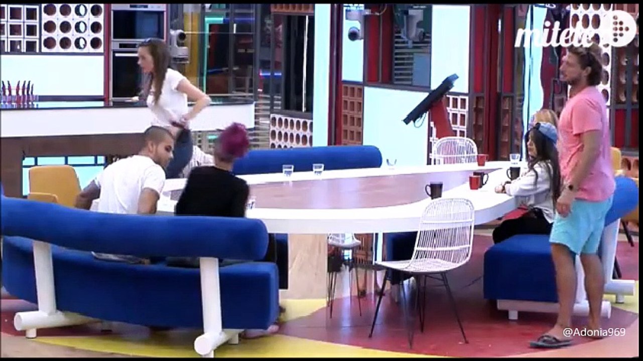 Discusión Clara, Bárbara, Meri, Fer, Adara, Candelas después del almuerzo 24-09-16 GH17