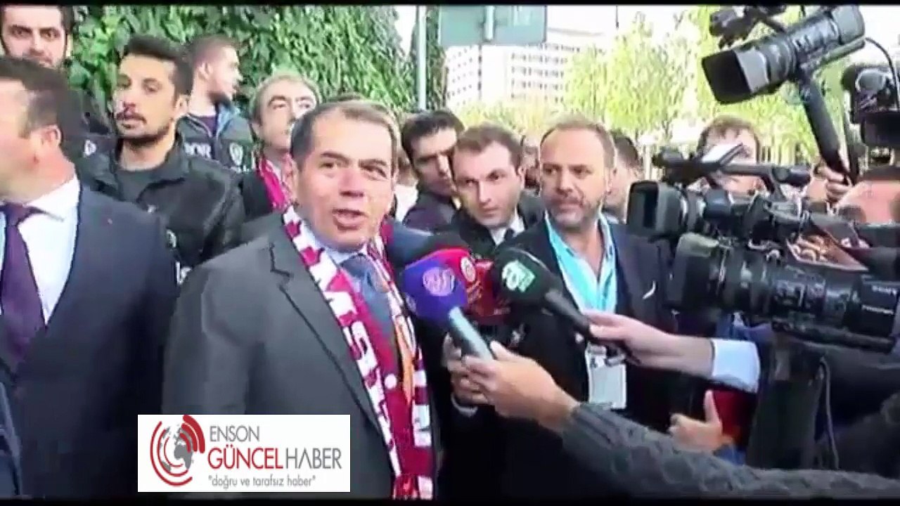 Galatasaray Başkanı Özbek, Taraftarlarla birlikte Maça gitti