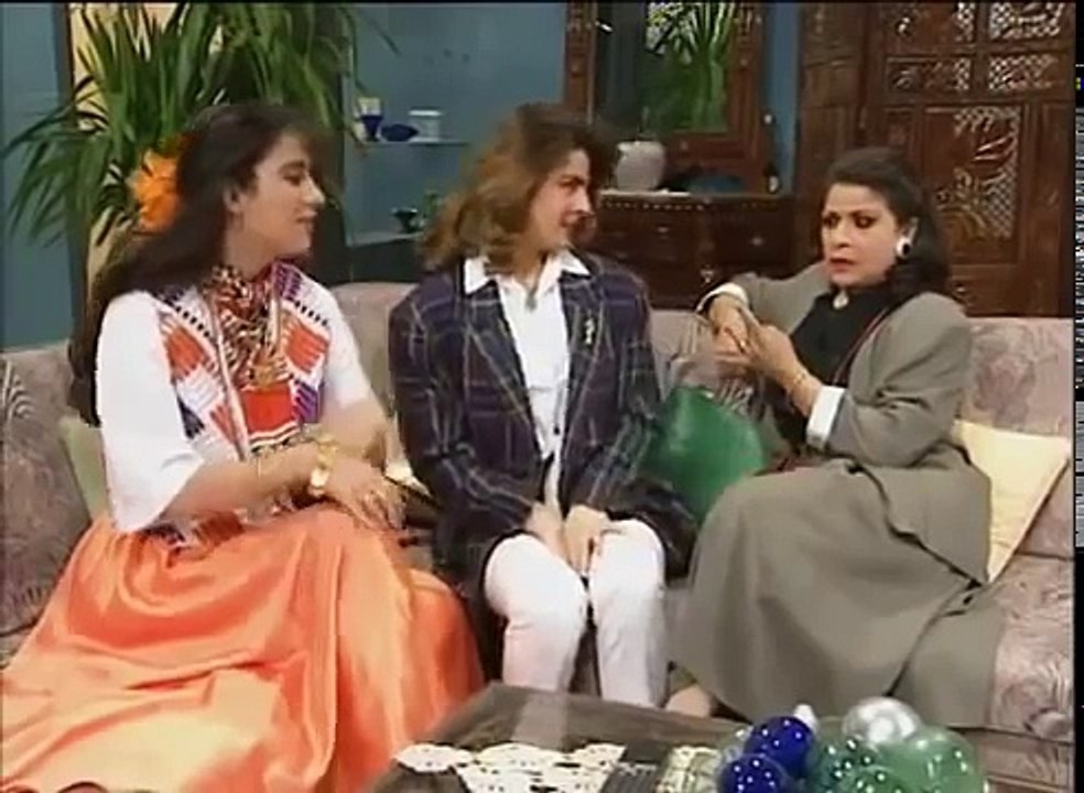 مسلسل عيلة ست نجوم ـ الحلقة 8 الثامنة كاملة HD