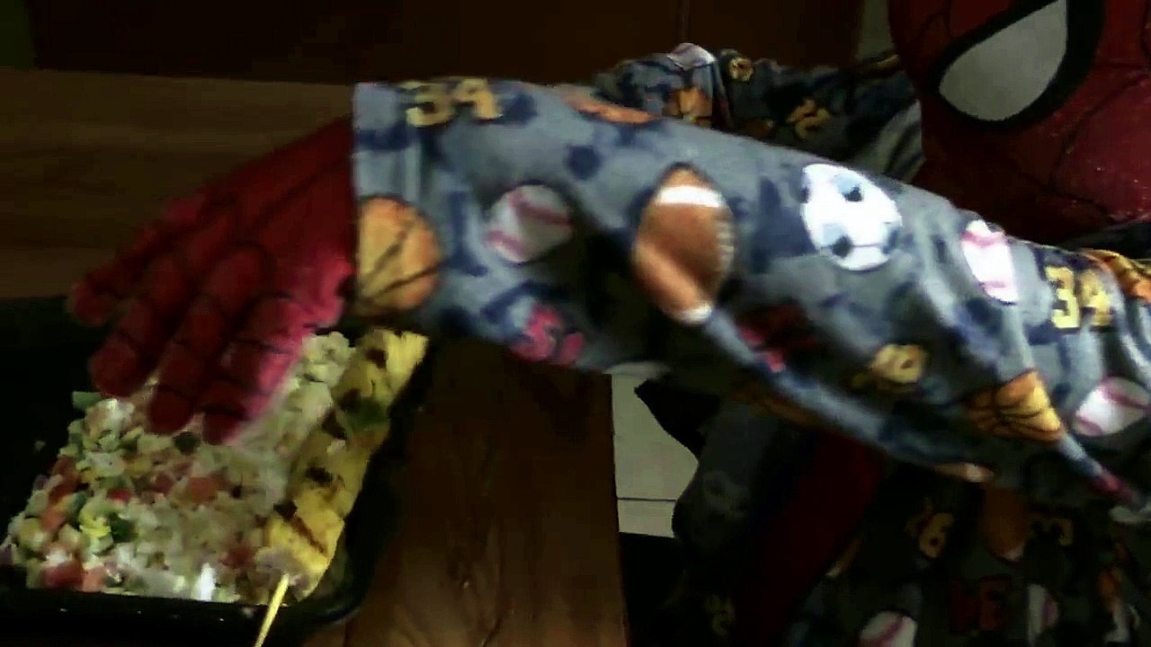 Spiderman Sleepwalking Nightmare! - Spiderman vs Pink Spidergirl vs Joker vs Venom - Superhero Team-DMu7aMEc8DE