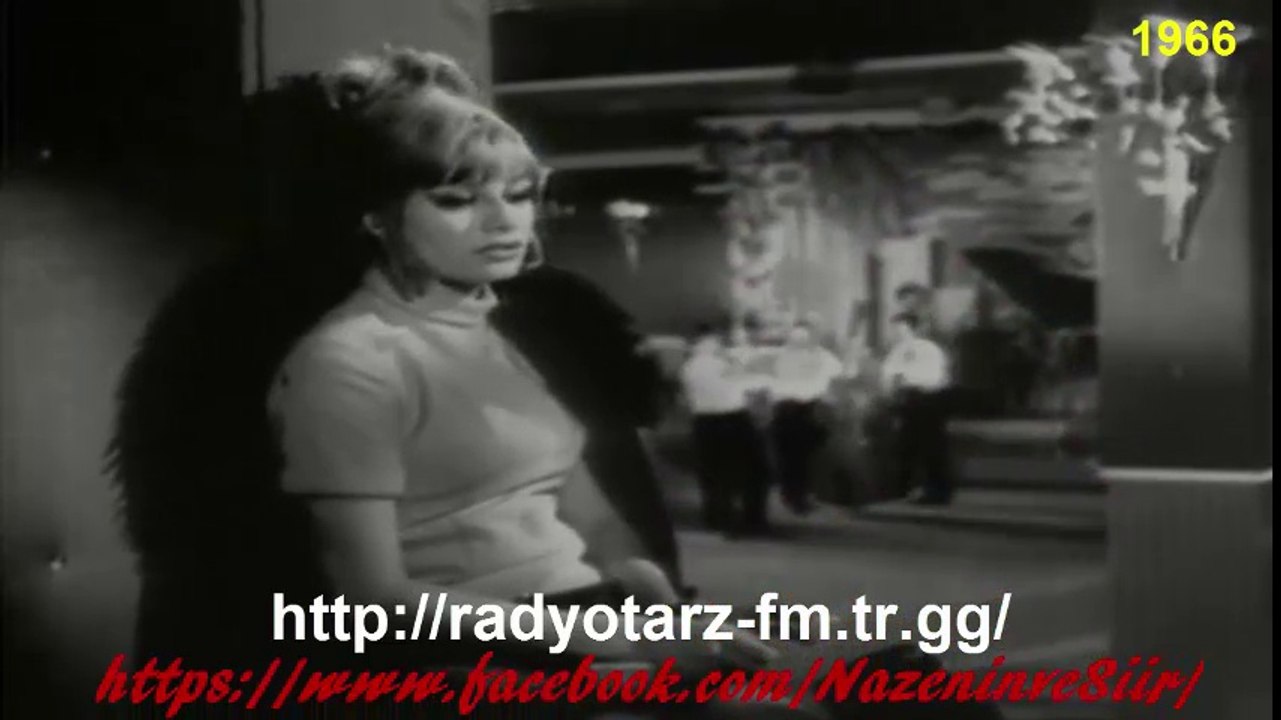 Zeki MÜREN  İki yabancı Ajda PEKKAN ile düet  Vd. Nazenin